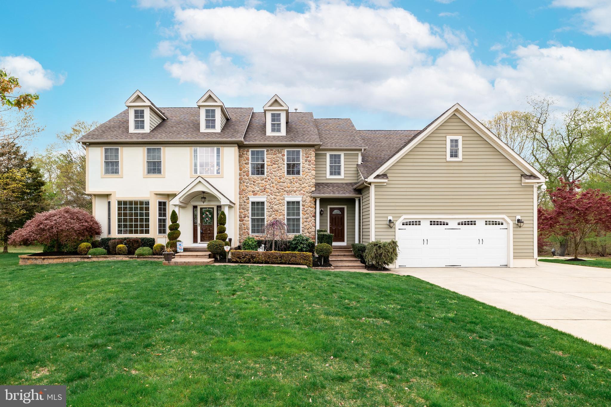 21 Starke Lane Delran, NJ 08075 - Photo 2 of 48 Beautiful Landscaped Front