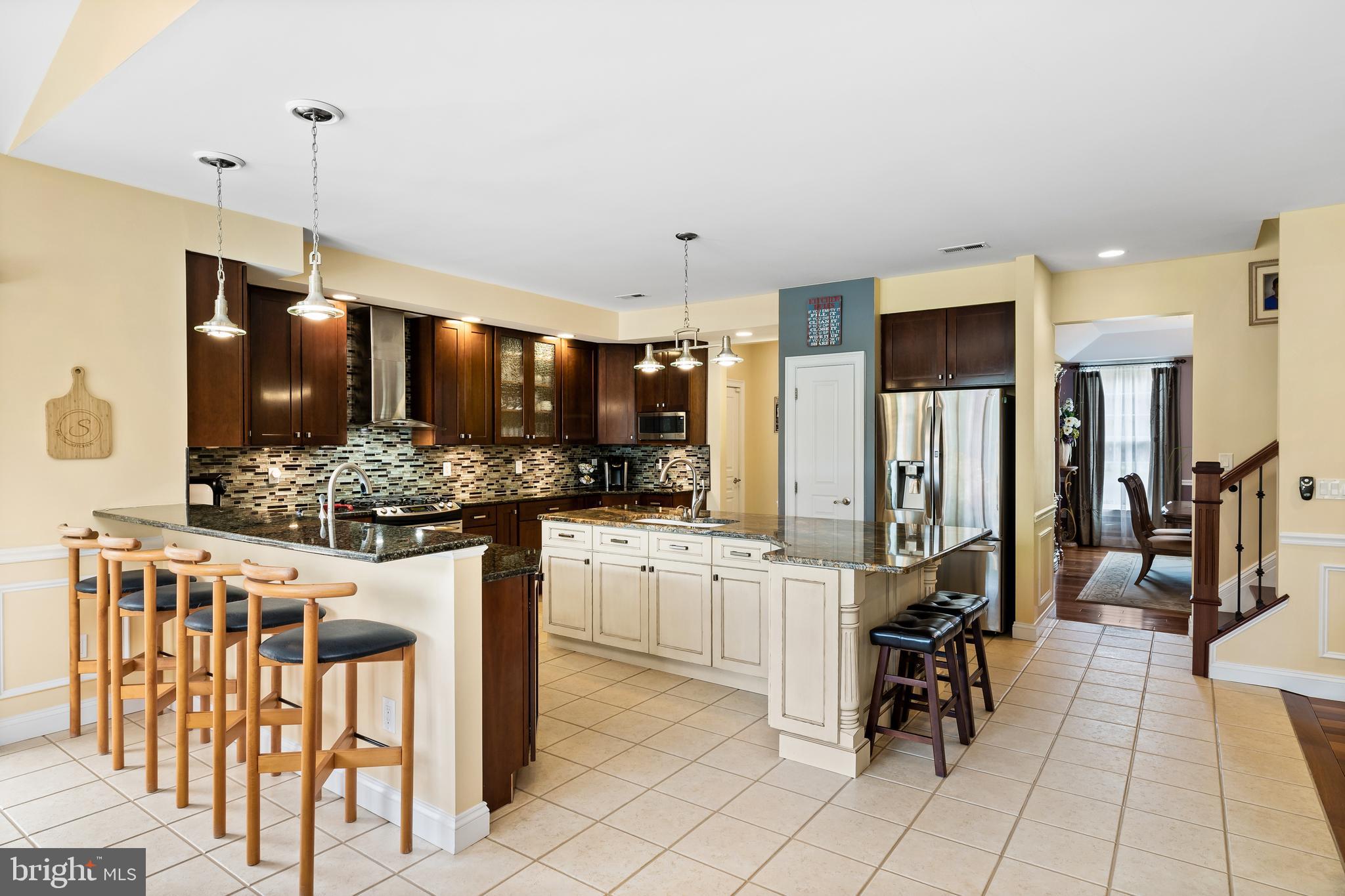 21 Starke Lane Delran, NJ 08075 - Photo 16 of 48 Kitchen view with counter stools
