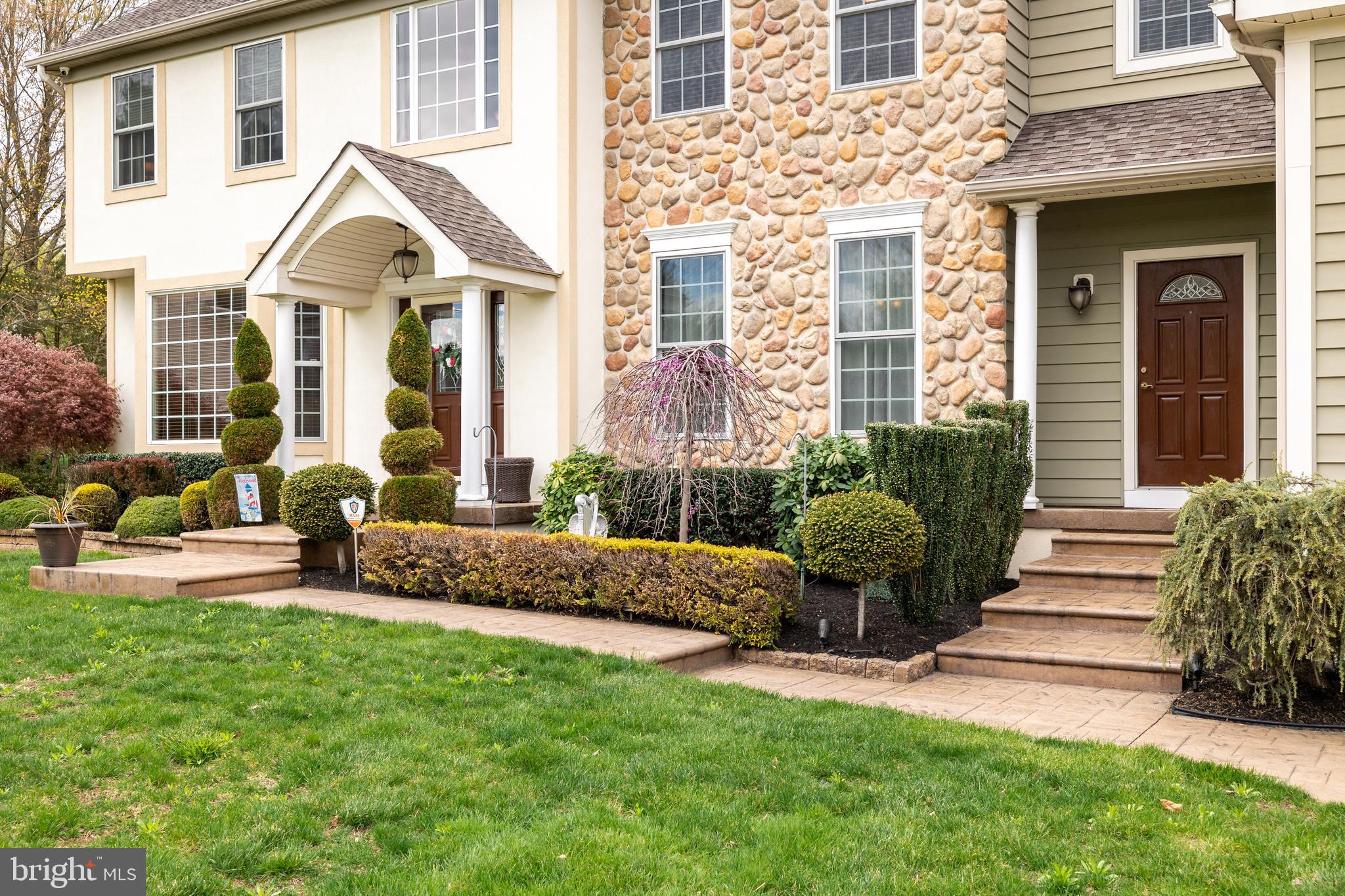 21 Starke Lane Delran, NJ 08075 - Photo 3 of 48 Lovely walkway to front door
