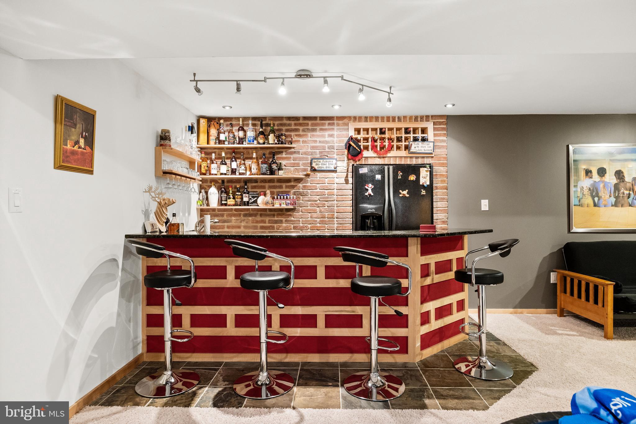 21 Starke Lane Delran, NJ 08075 - Photo 32 of 48 Bar with Granite Counter Top