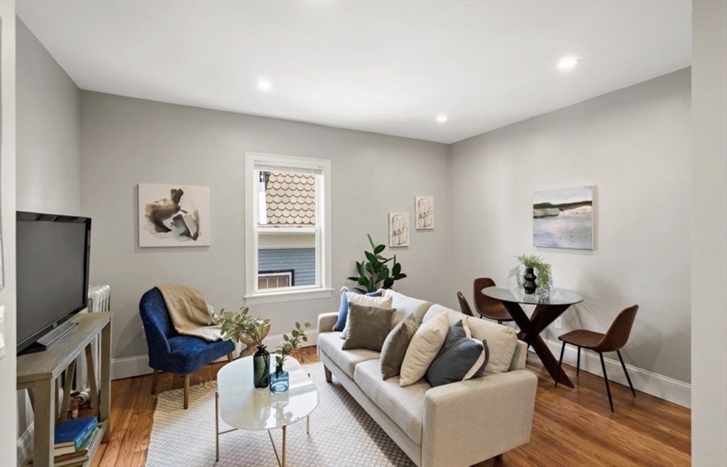 17 Van Winkle Street, Unit 3 Boston, MA 02124 - Photo 5 of 10