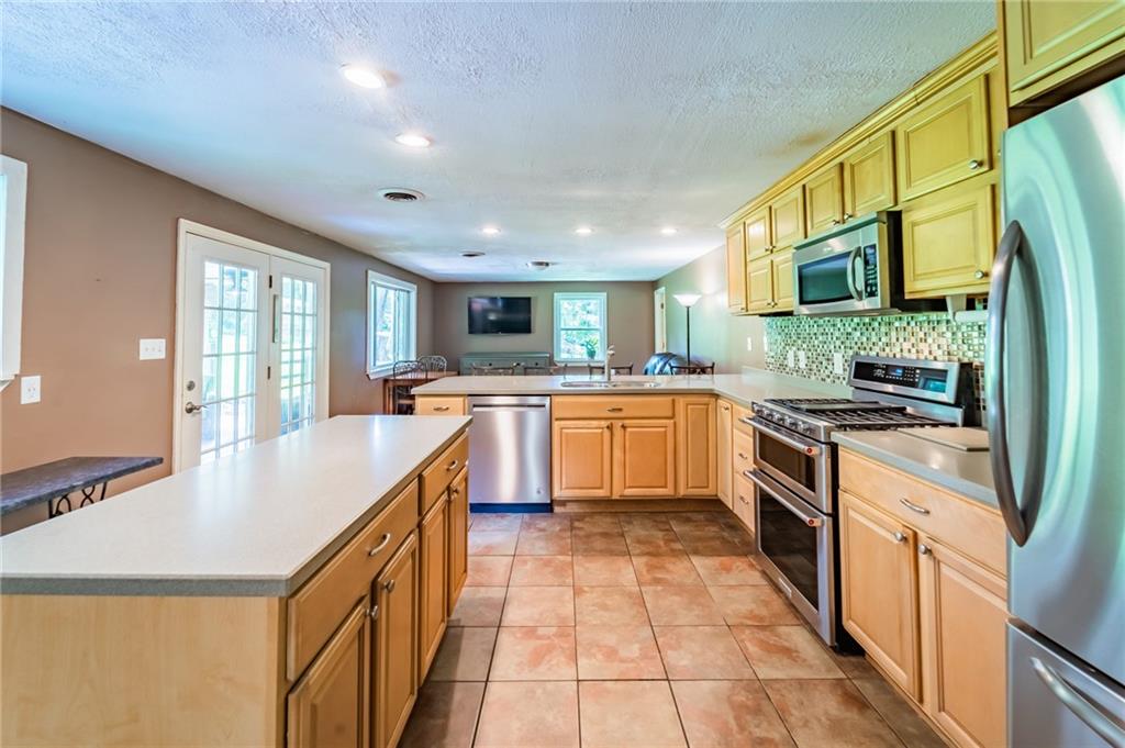 3836 Dickey Road Gibsonia, PA 15044 - Photo 8 of 24 Gallery Image 8