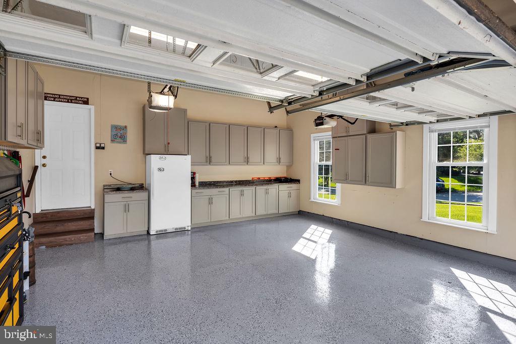 602 Duff Road Northeast Leesburg, VA 20176 - Photo 23 of 24 What a garage! Loads of storage & finished floor