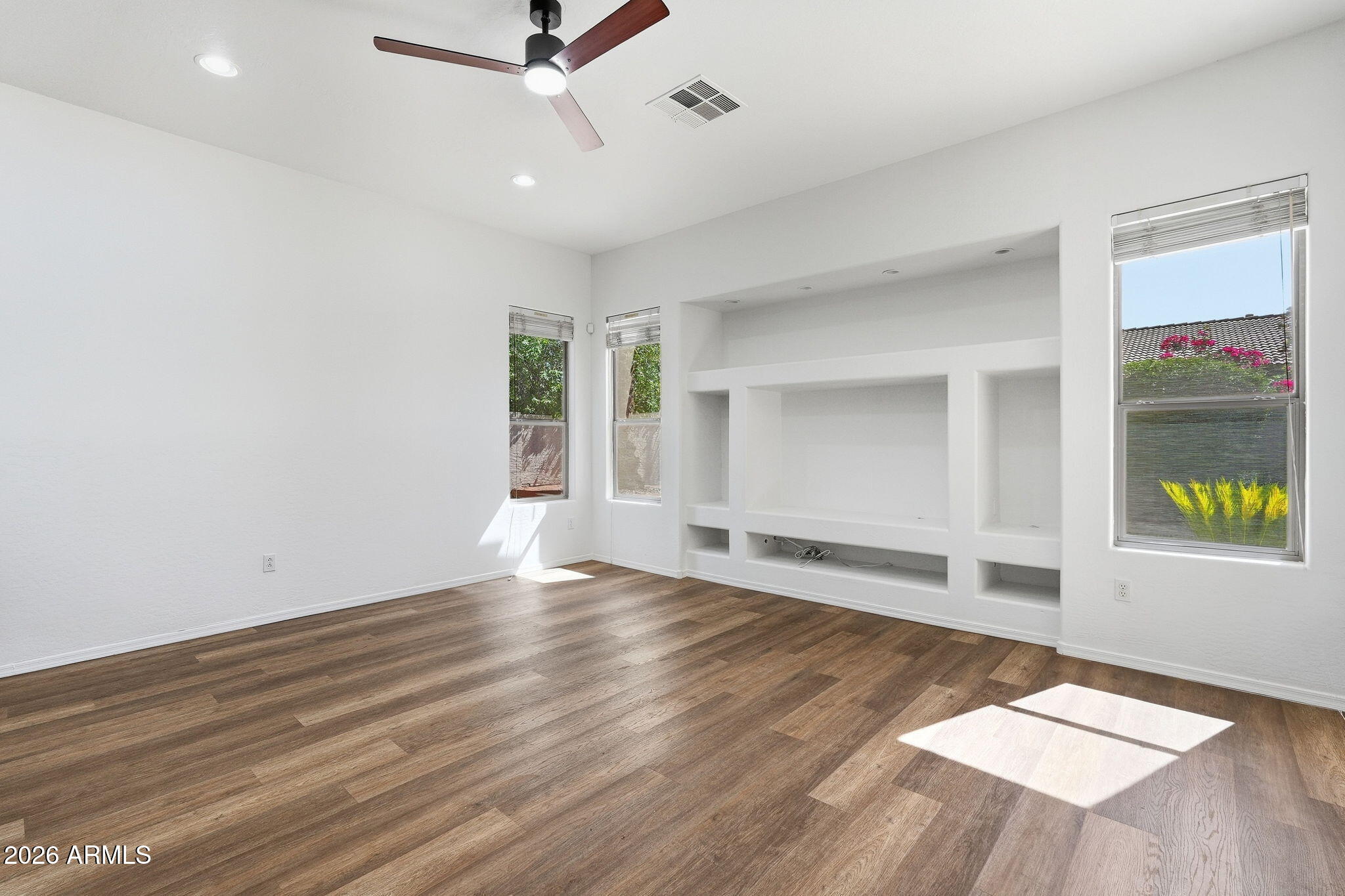 857 East Del Rio Street Gilbert, AZ 85295 - Photo 14 of 39 024_ListerPros