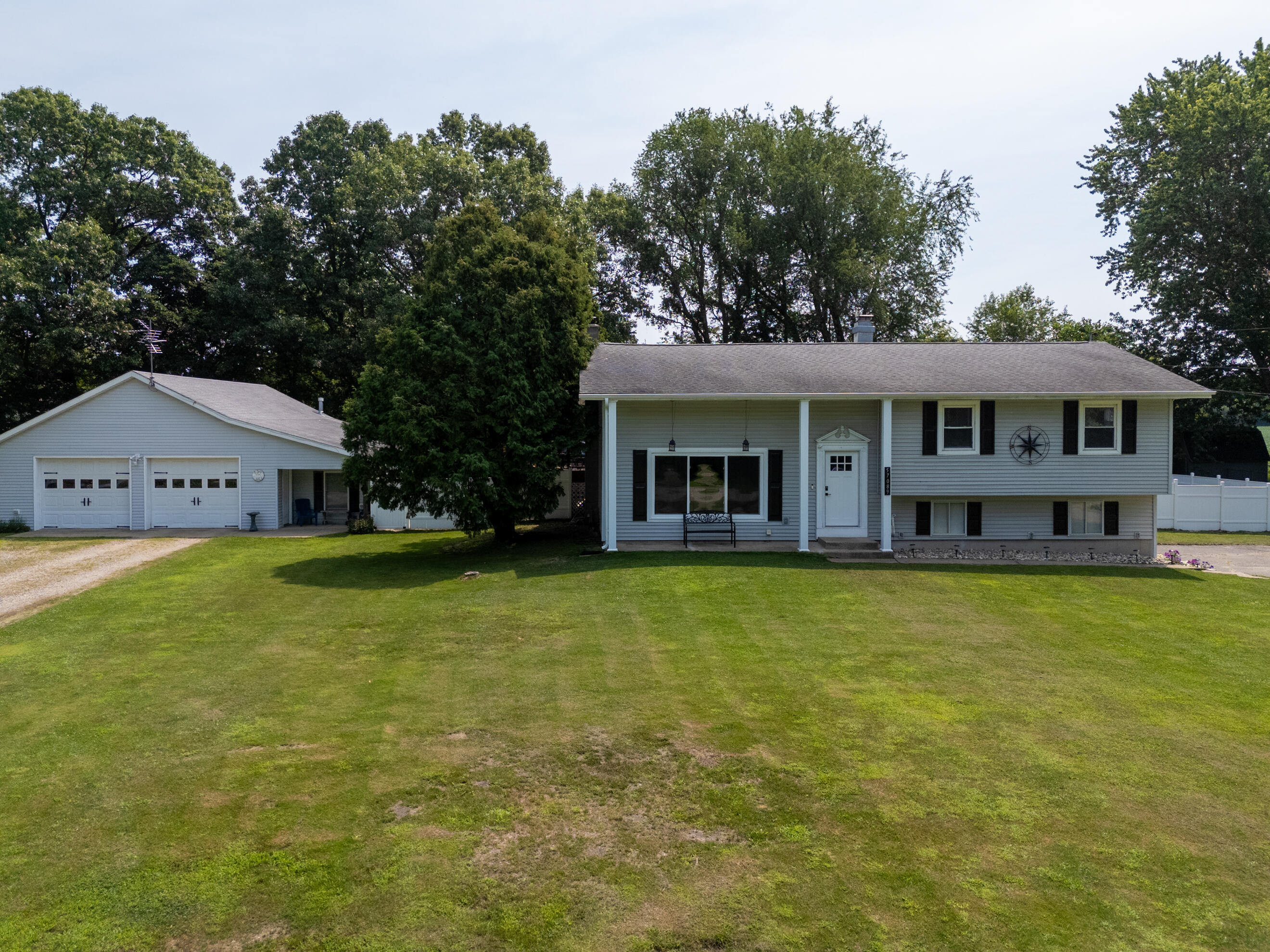 57089 Linda Avenue Three Rivers, MI 49093 - Photo 1 of 46 DJI_20260714120708_0583_D