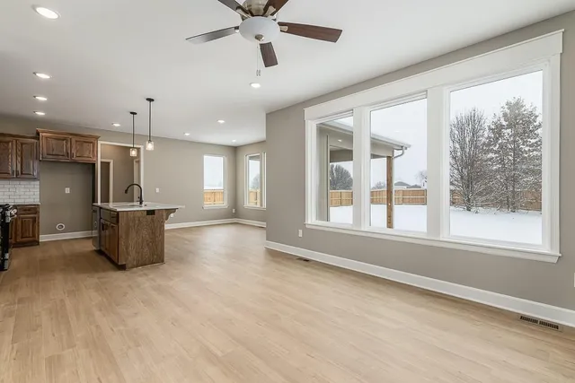 $429,950 | 15636 Sheridan Court, Basehor, KS 66007