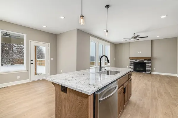 $429,950 | 15636 Sheridan Court, Basehor, KS 66007