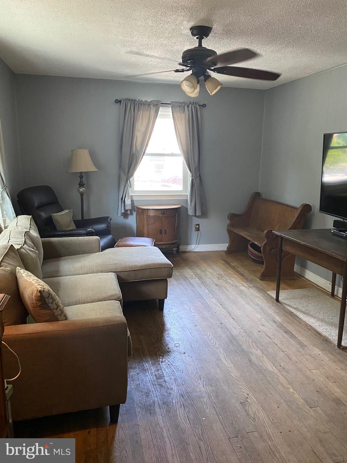 4125 Addison Road Fairfax, VA 22030 - Photo 5 of 18 Gallery Image 5