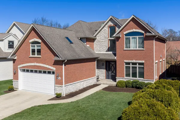 $1,380,000 | 2026 Maple Avenue, Northbrook, IL 60062