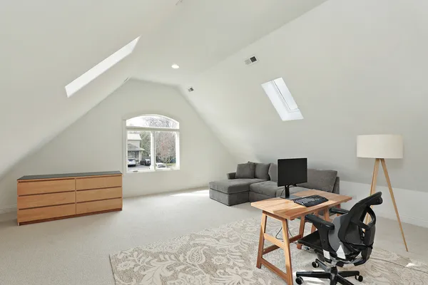 $1,380,000 | 2026 Maple Avenue, Northbrook, IL 60062