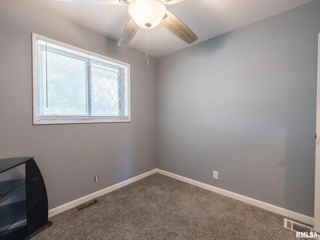 $129,900 | 1 New Salem Road, Bartonville, IL 61607