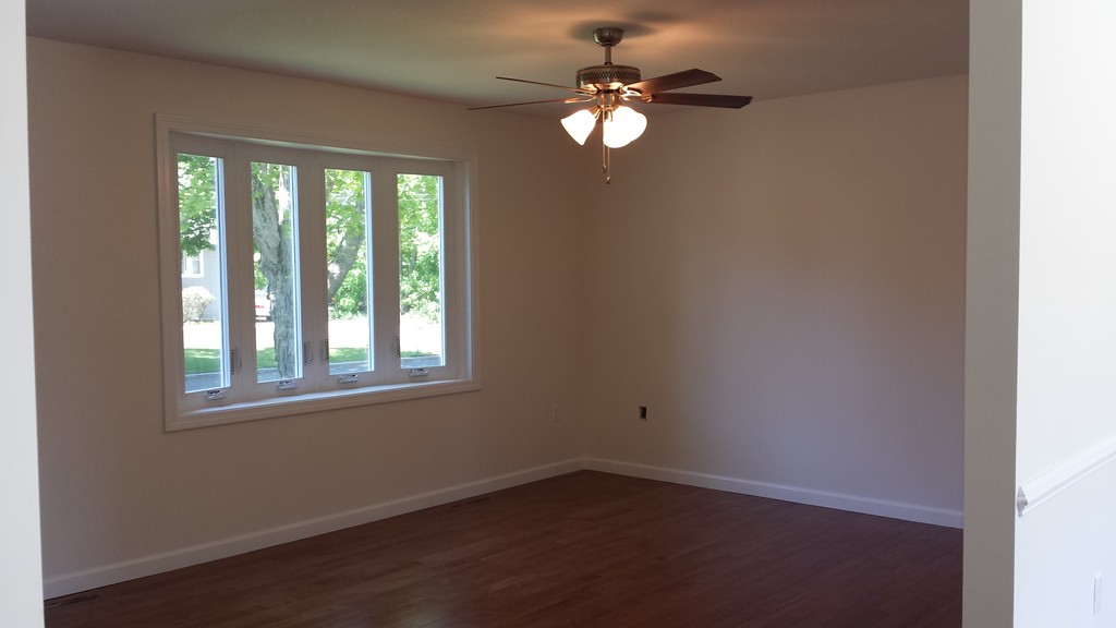 59 Peekskill Avenue Springfield, MA 01129 - Photo 8 of 15