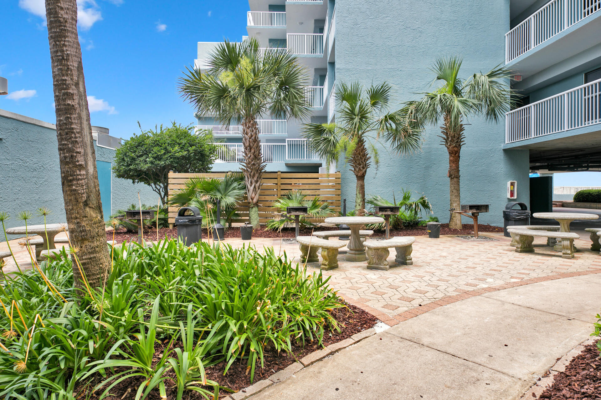 790 Santa Rosa Boulevard, Unit 6002 Fort Walton Beach, FL 32548 - Photo 34 of 42 a view of outdoor space yard and patio