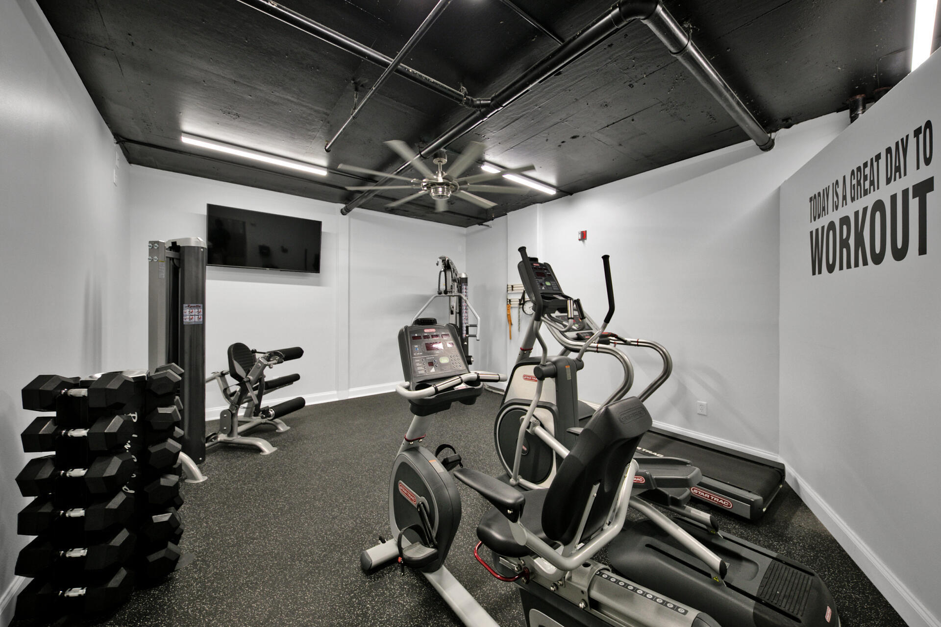 790 Santa Rosa Boulevard, Unit 6002 Fort Walton Beach, FL 32548 - Photo 36 of 42 a view of a room with gym equipment