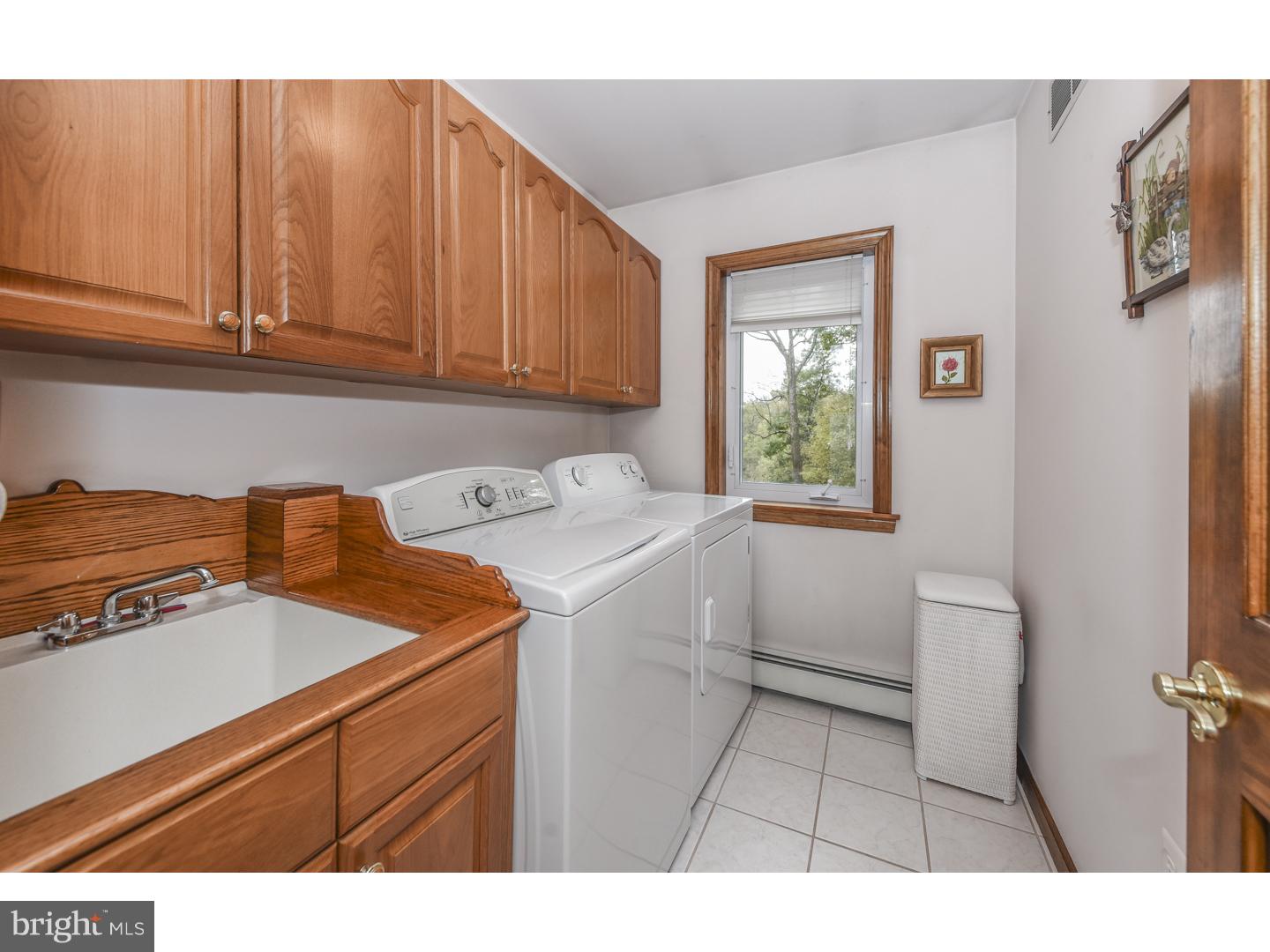 39 Doe Run Road Warrington, PA 18976 - Photo 11 of 25 Laundry Room