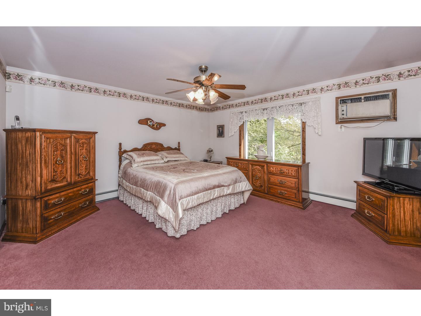 39 Doe Run Road Warrington, PA 18976 - Photo 15 of 25 Bedroom - Main