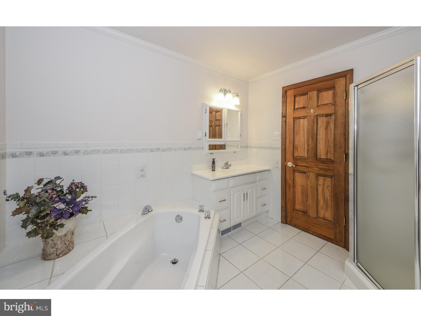 39 Doe Run Road Warrington, PA 18976 - Photo 16 of 25 Bathroom