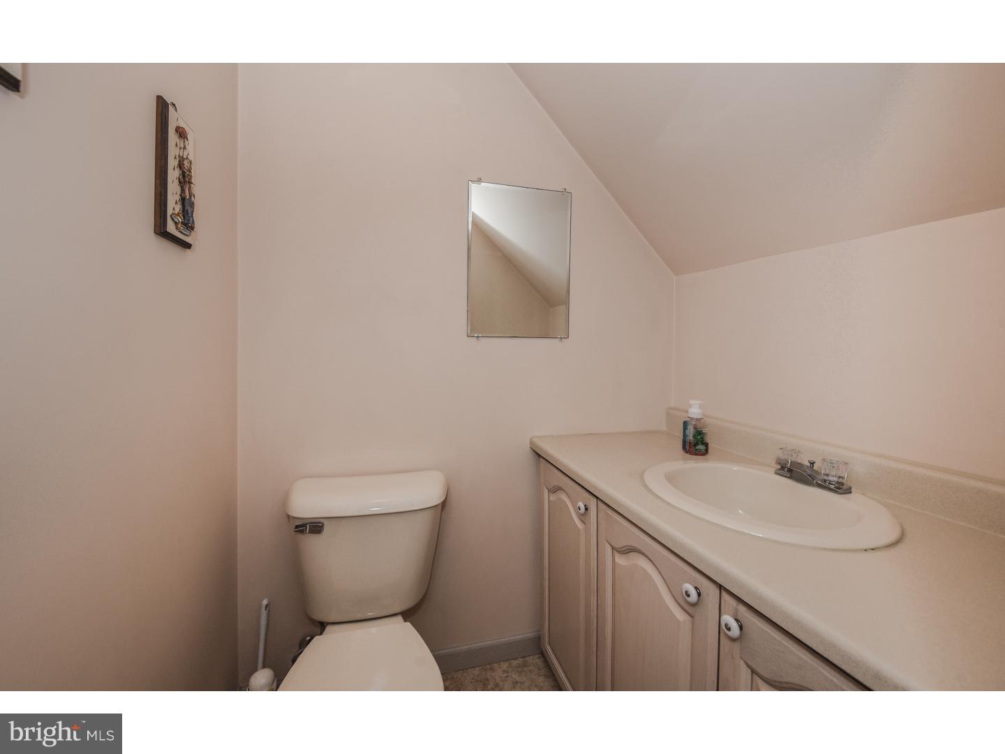 39 Doe Run Road Warrington, PA 18976 - Photo 19 of 25 Bathroom