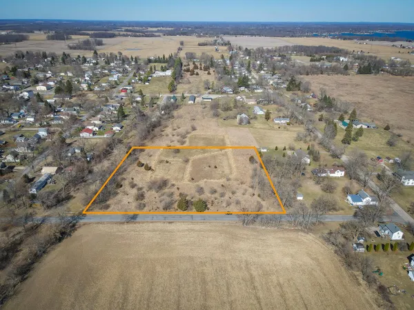 $49,000 | 300 Woodstock Street, Unit 3 32 ACRES, Cement City, MI 49233
