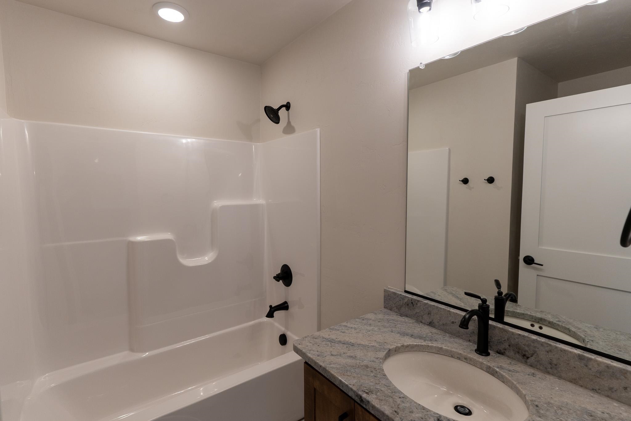 N9243 Anton Court Appleton, WI 54915 - Photo 20 of 32