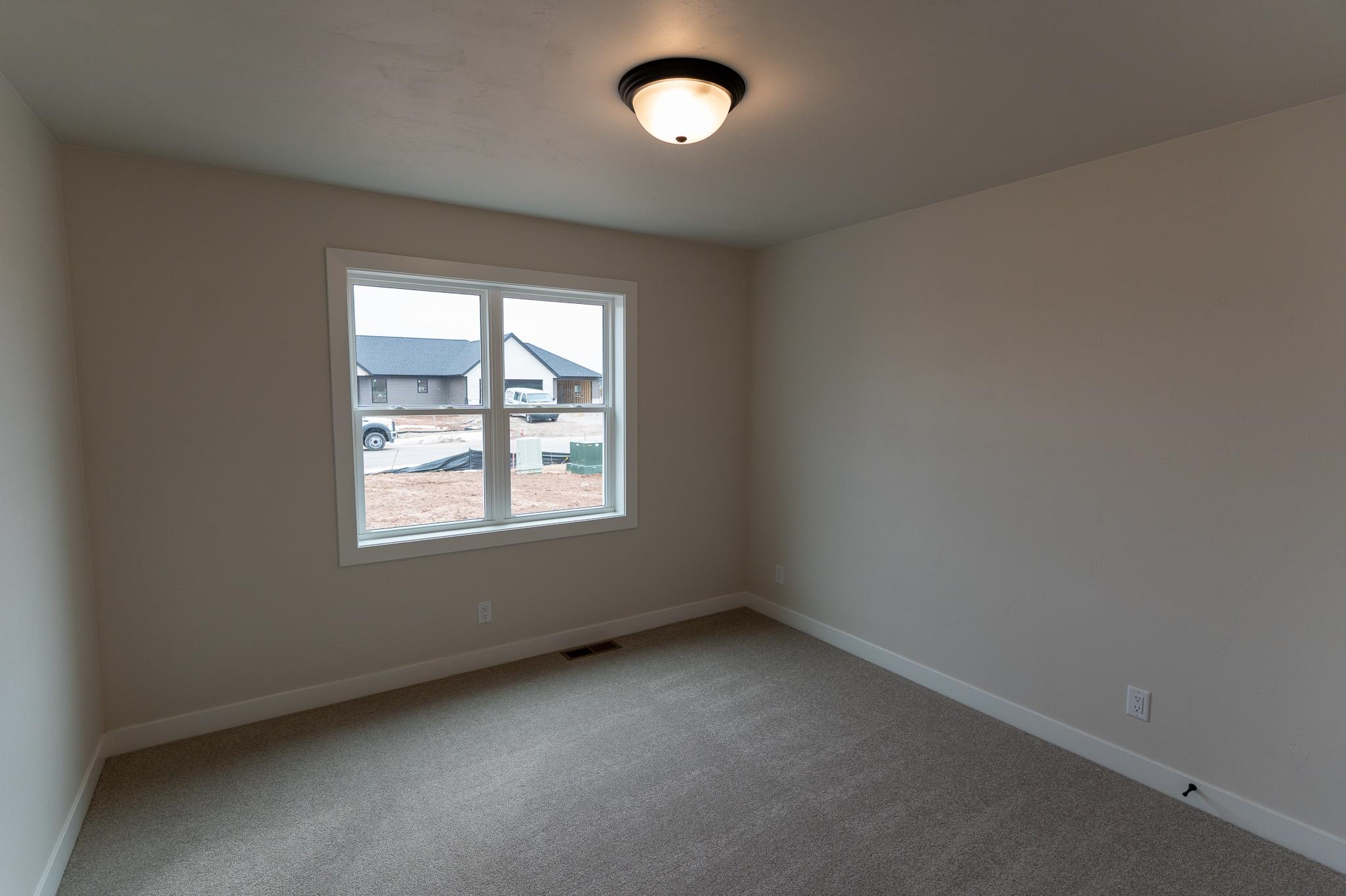 N9243 Anton Court Appleton, WI 54915 - Photo 21 of 32