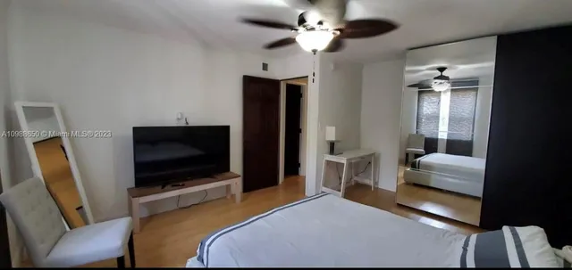 $2,500 | 753 Michigan Avenue, Unit 2B, Miami Beach, FL 33139