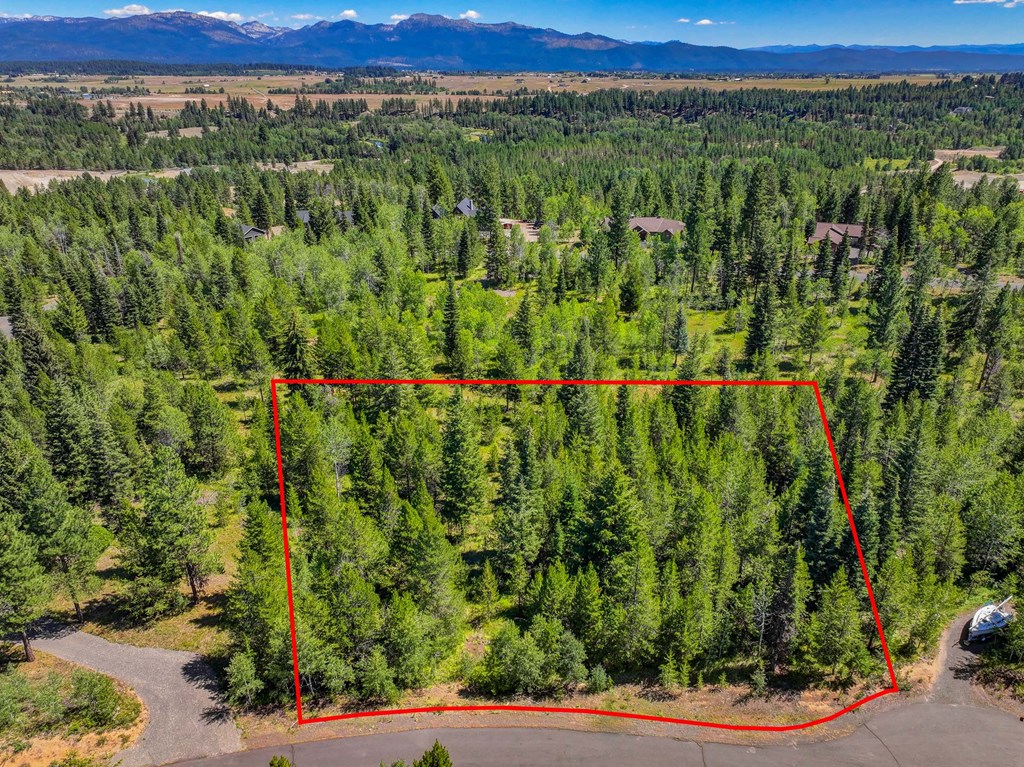 8 Haymaker Place, Unit 61 McCall, ID 83638 - Photo 3 of 11