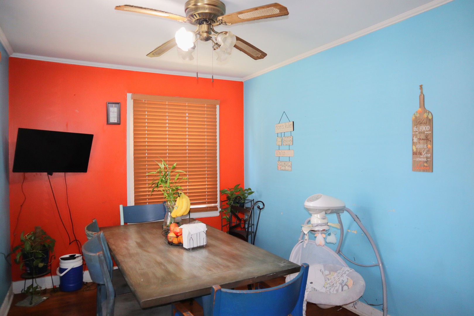 15634 Ridgeway Avenue Markham, IL 60428 - Photo 14 of 30 a view of a dining room with furniture and wooden floor