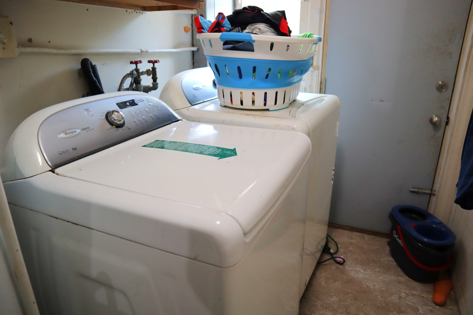 15634 Ridgeway Avenue Markham, IL 60428 - Photo 15 of 30 a utility room with dryer and washer