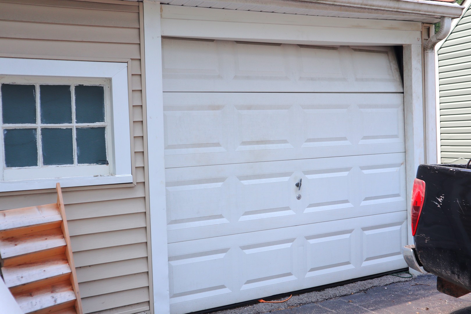 15634 Ridgeway Avenue Markham, IL 60428 - Photo 25 of 30 a close view of closet