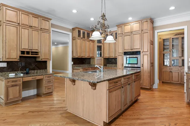 $885,000 | 9369 Crystal Brook Drive, Apison, TN 37302