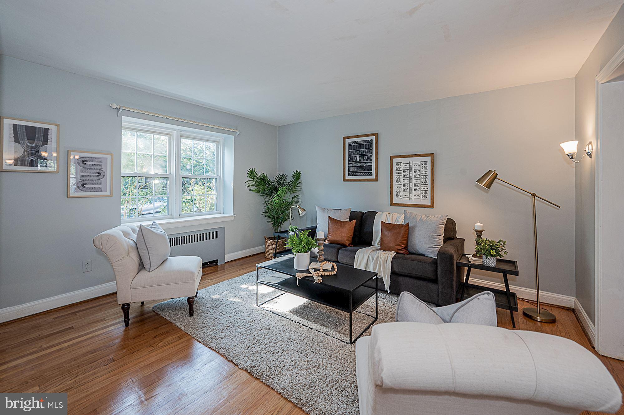 3703 Ednor Road Baltimore, MD 21218 - Photo 4 of 28 Living Room