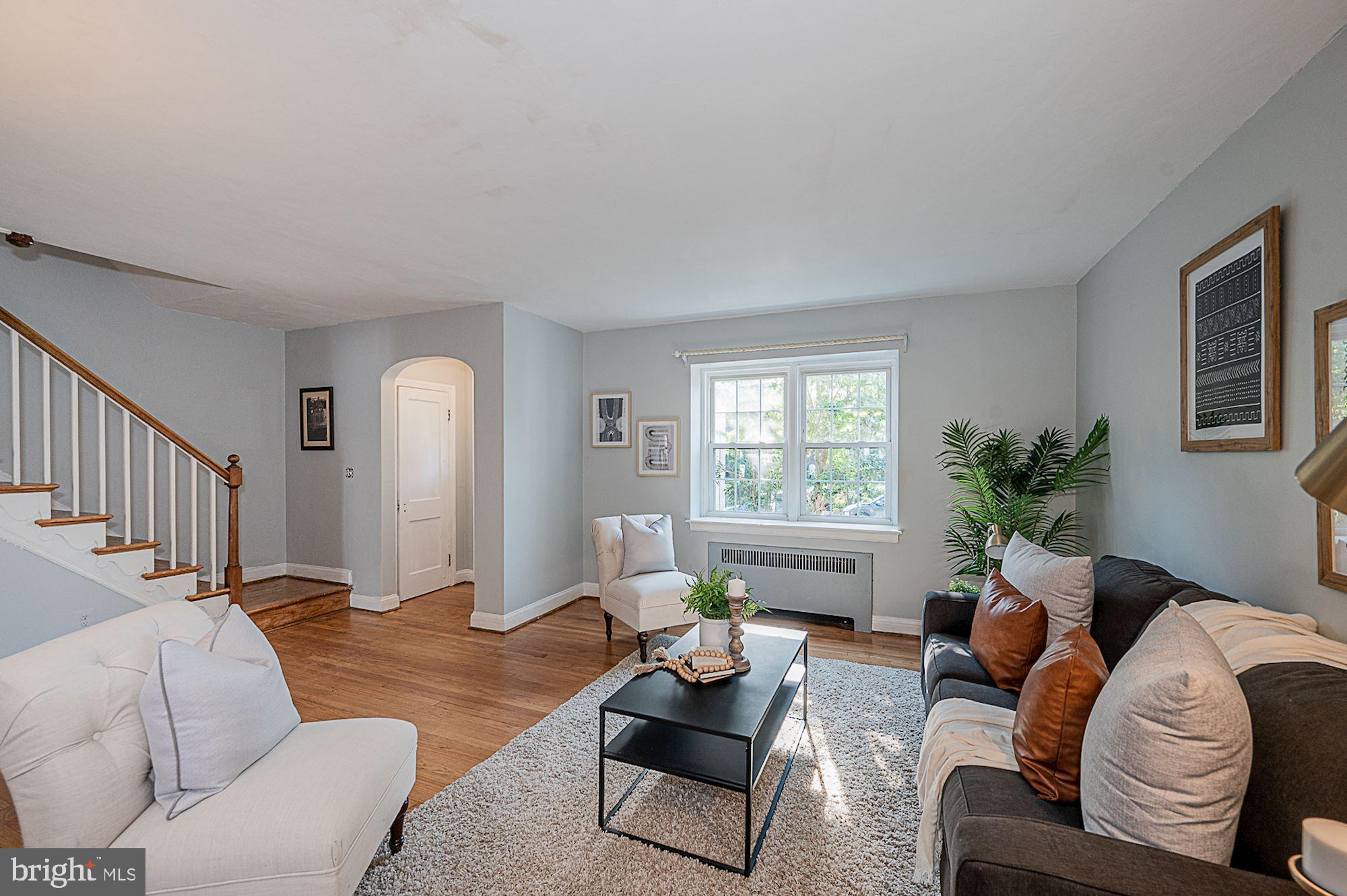 3703 Ednor Road Baltimore, MD 21218 - Photo 5 of 28 Living Room