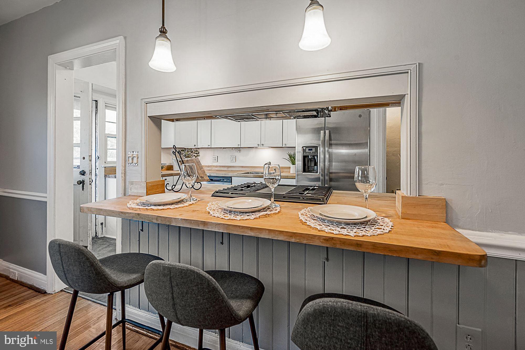 3703 Ednor Road Baltimore, MD 21218 - Photo 10 of 28 Breakfast Bar