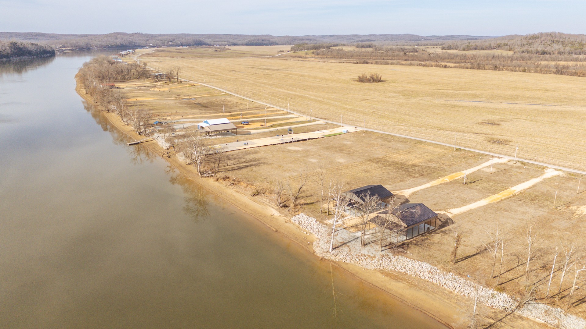 235 Hardin Bottom River Road Clifton, TN 38425 - Photo 17 of 42 a view of an ocean and beach