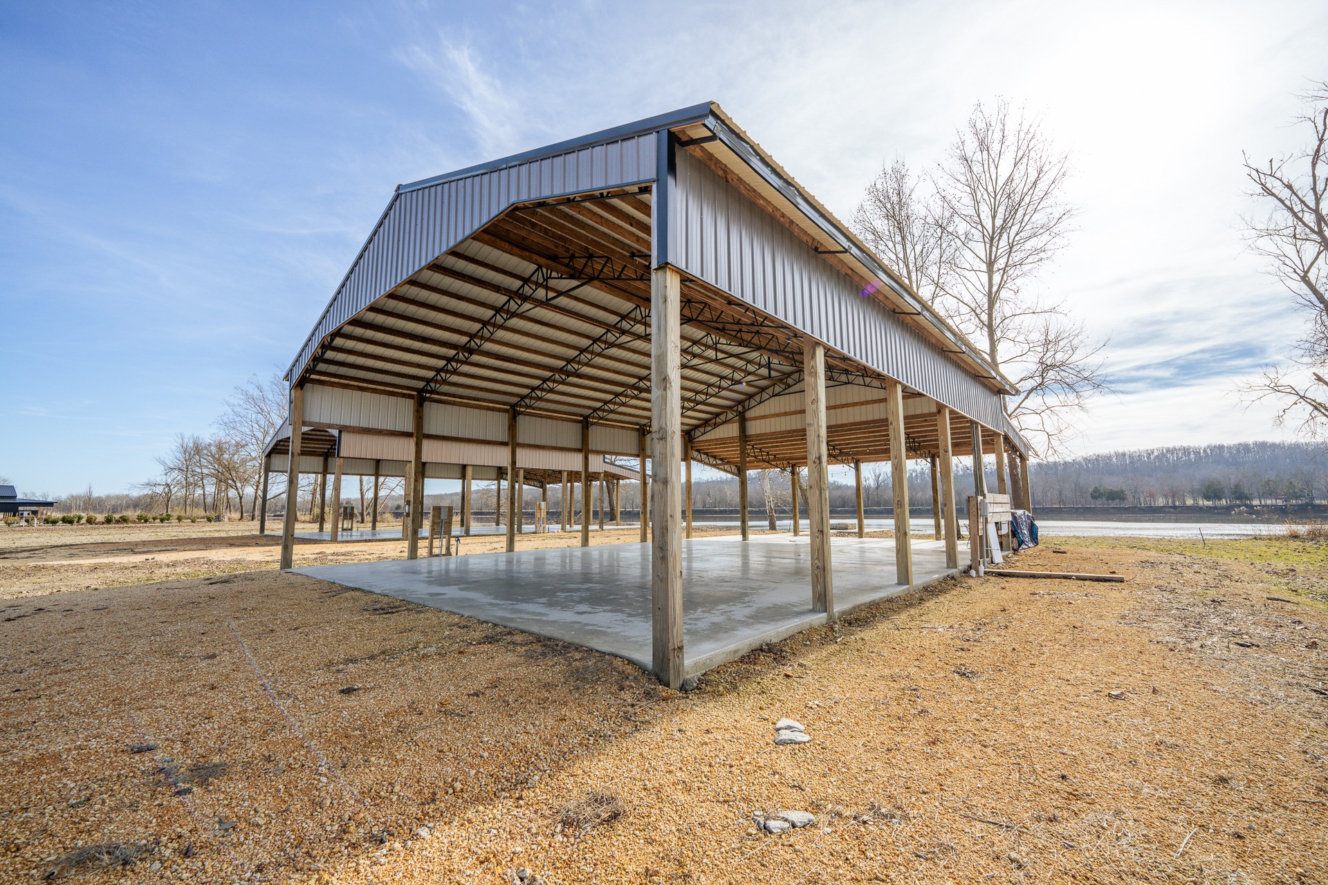 235 Hardin Bottom River Road Clifton, TN 38425 - Photo 4 of 42 a view of a house with backyard and ocean