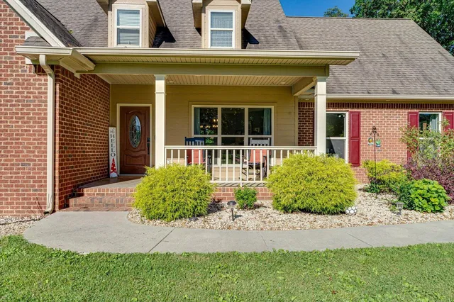 $489,000 | 4735 Sequatchie Mountain Road, Sequatchie, TN 37374