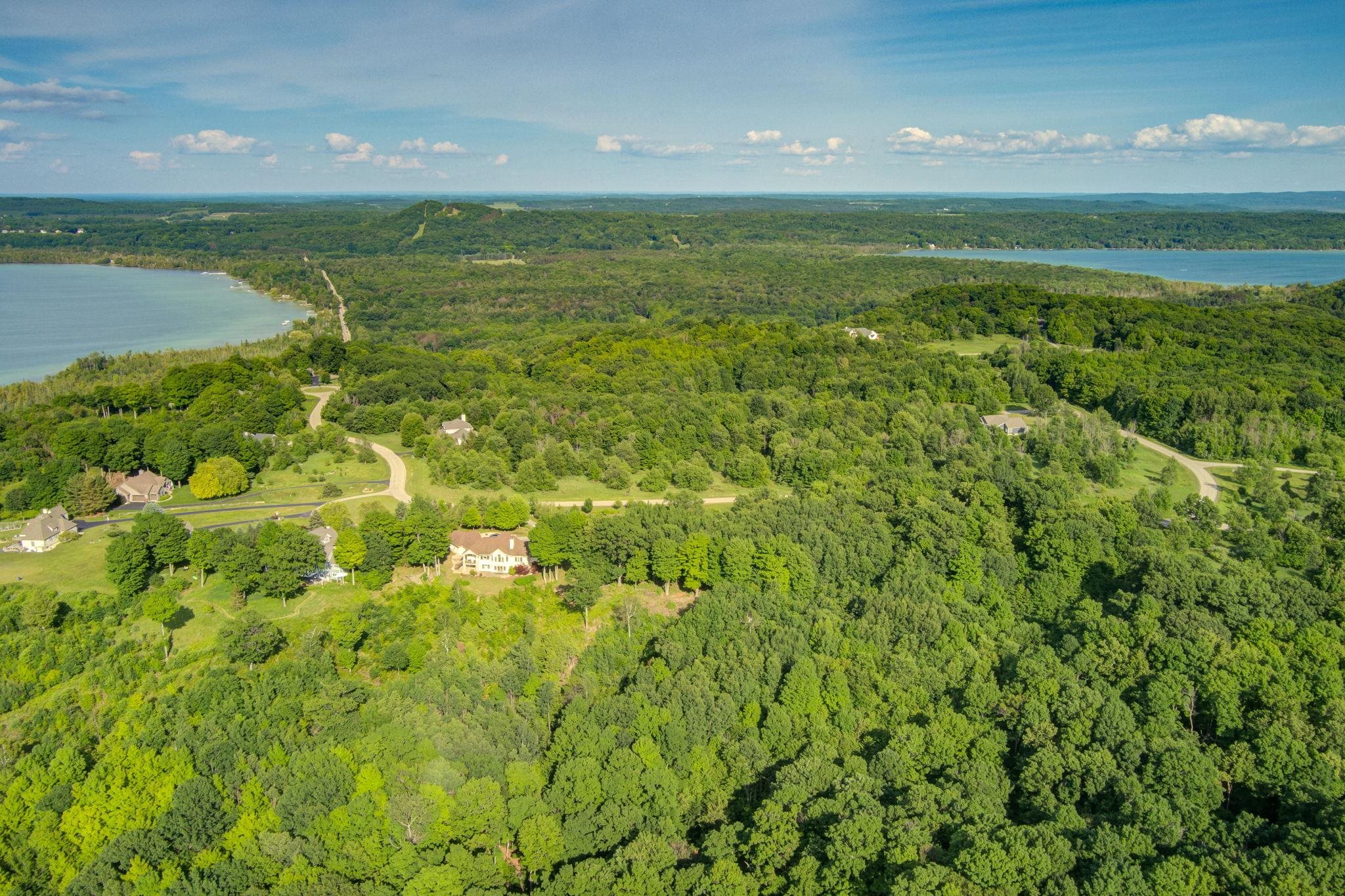 Lot 9 West Harbour Ridge Drive Maple City, MI 49664 - Photo 9 of 24 1947403-bdf82080-94f4-44a5-a5b8-e0fc3497b078.JPG