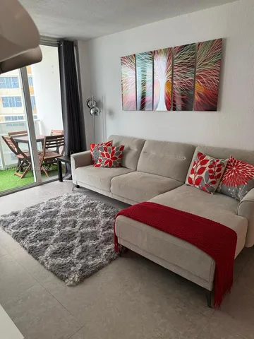 $2,100 | 3140 South Ocean Drive, Unit 603, Hallandale Beach, FL 33009