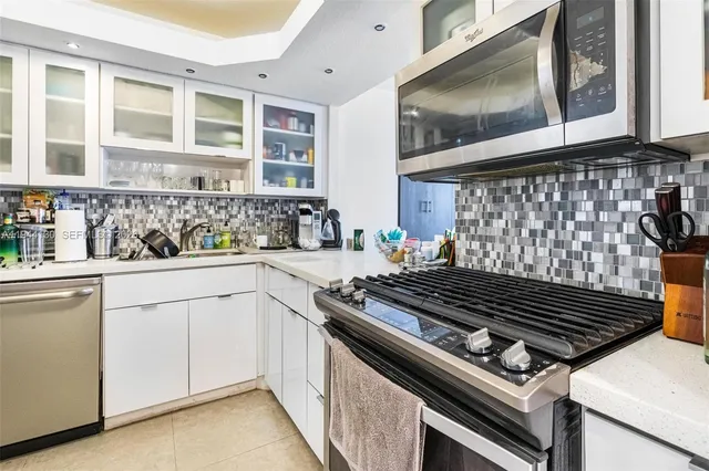 $2,100 | 3140 South Ocean Drive, Unit 603, Hallandale Beach, FL 33009