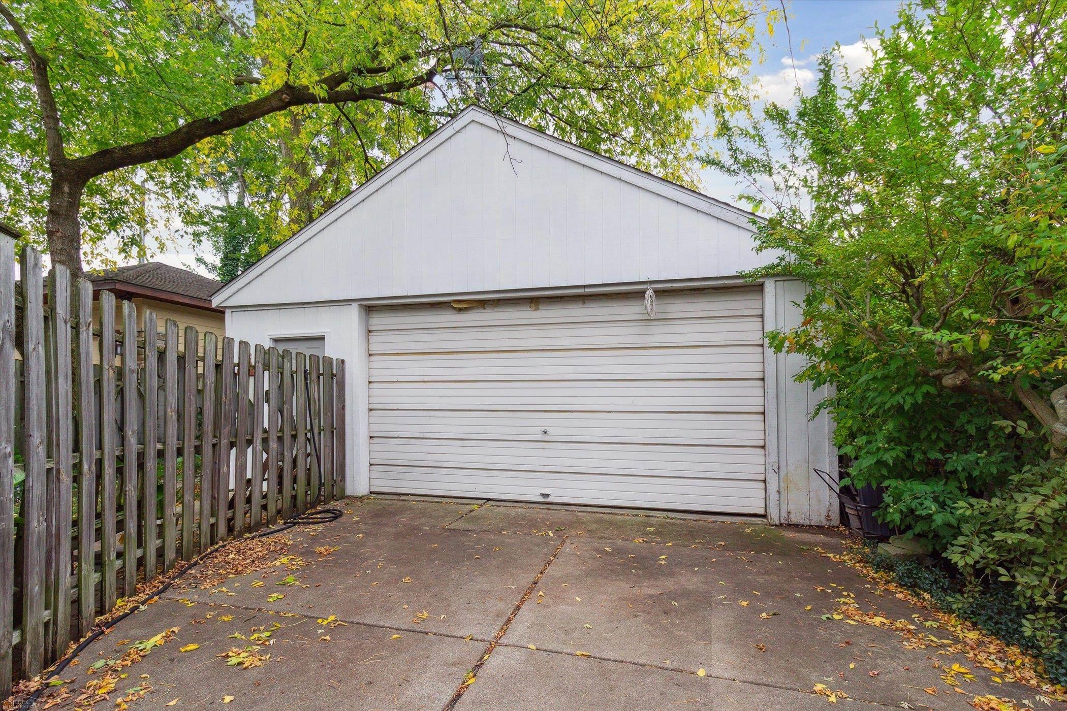 1440 Ruffner Avenue Birmingham, MI 48009 - Photo 43 of 47 50125619-42.JPG