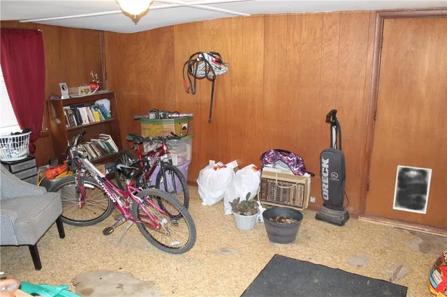 $150,000 | 305 Southwest 8th Street, Oak Grove, MO 64075