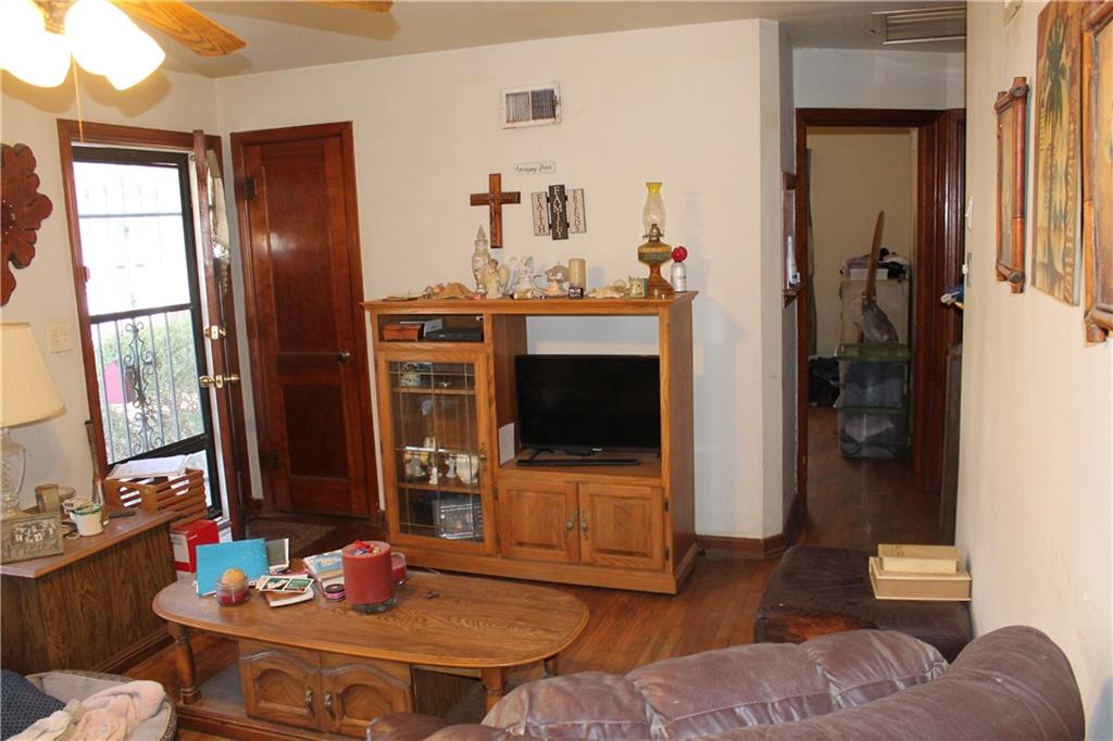 305 Southwest 8th Street Oak Grove, MO 64075 - Photo 6 of 23