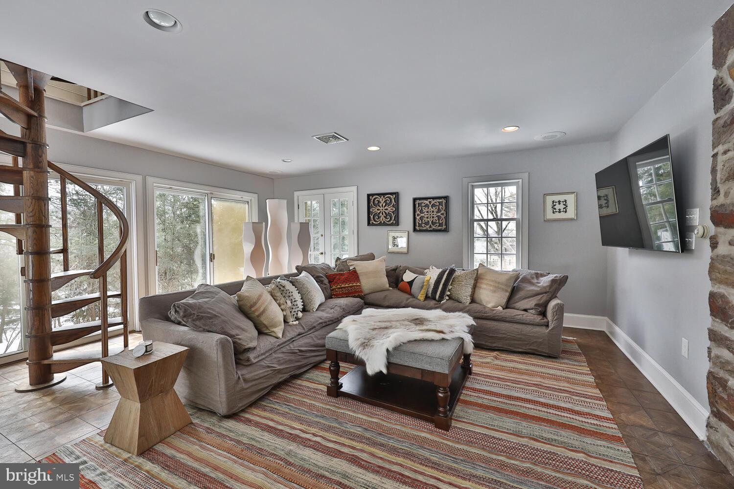 518 Edann Road Glenside, PA 19038 - Photo 14 of 78 great room