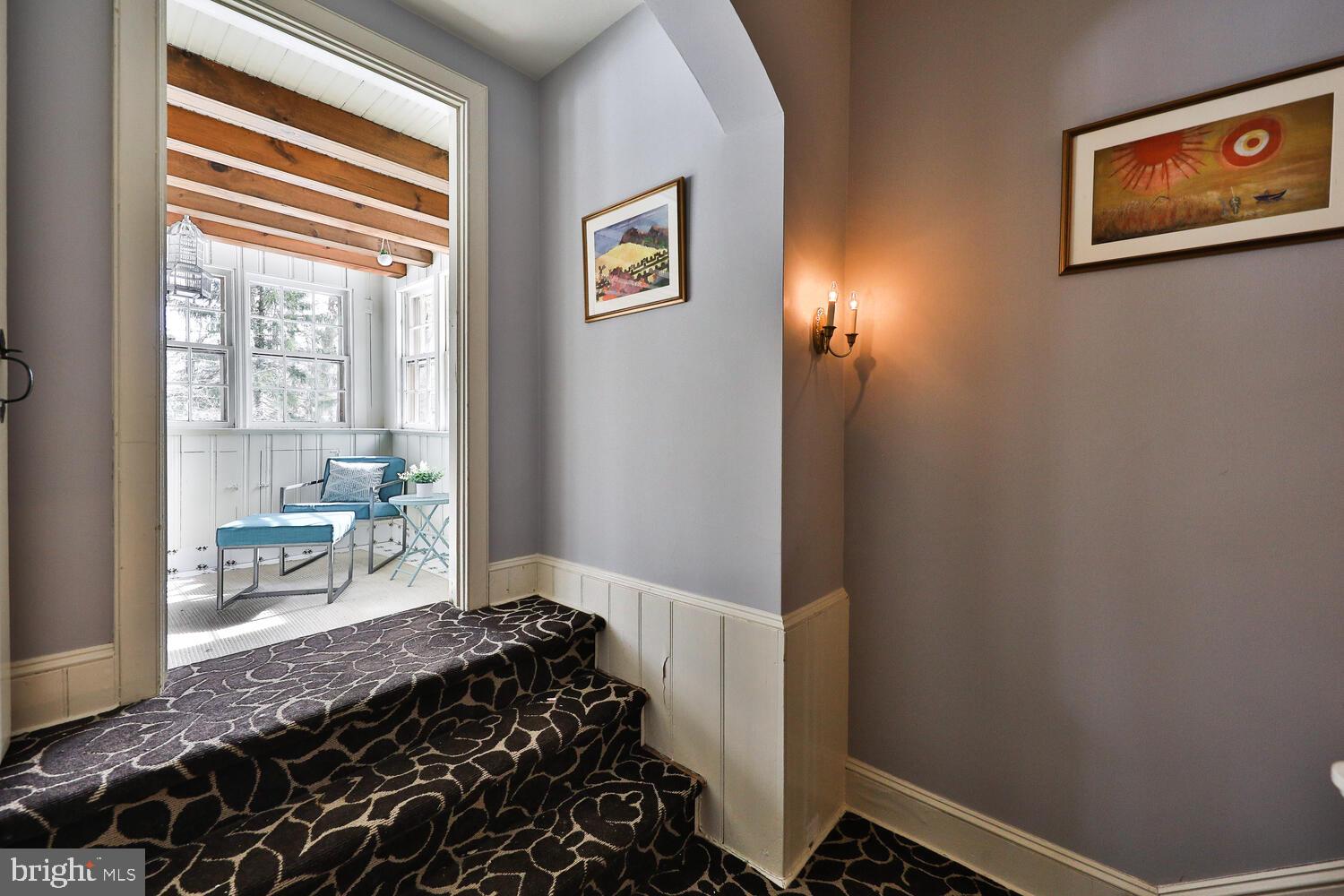 518 Edann Road Glenside, PA 19038 - Photo 42 of 78 upstairs hallway