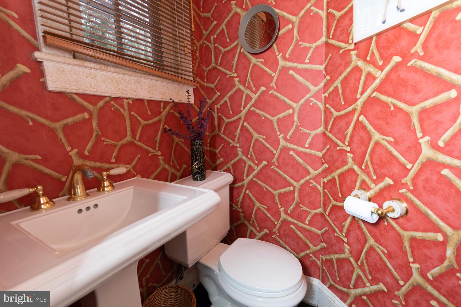 518 Edann Road Glenside, PA 19038 - Photo 6 of 78 powder room