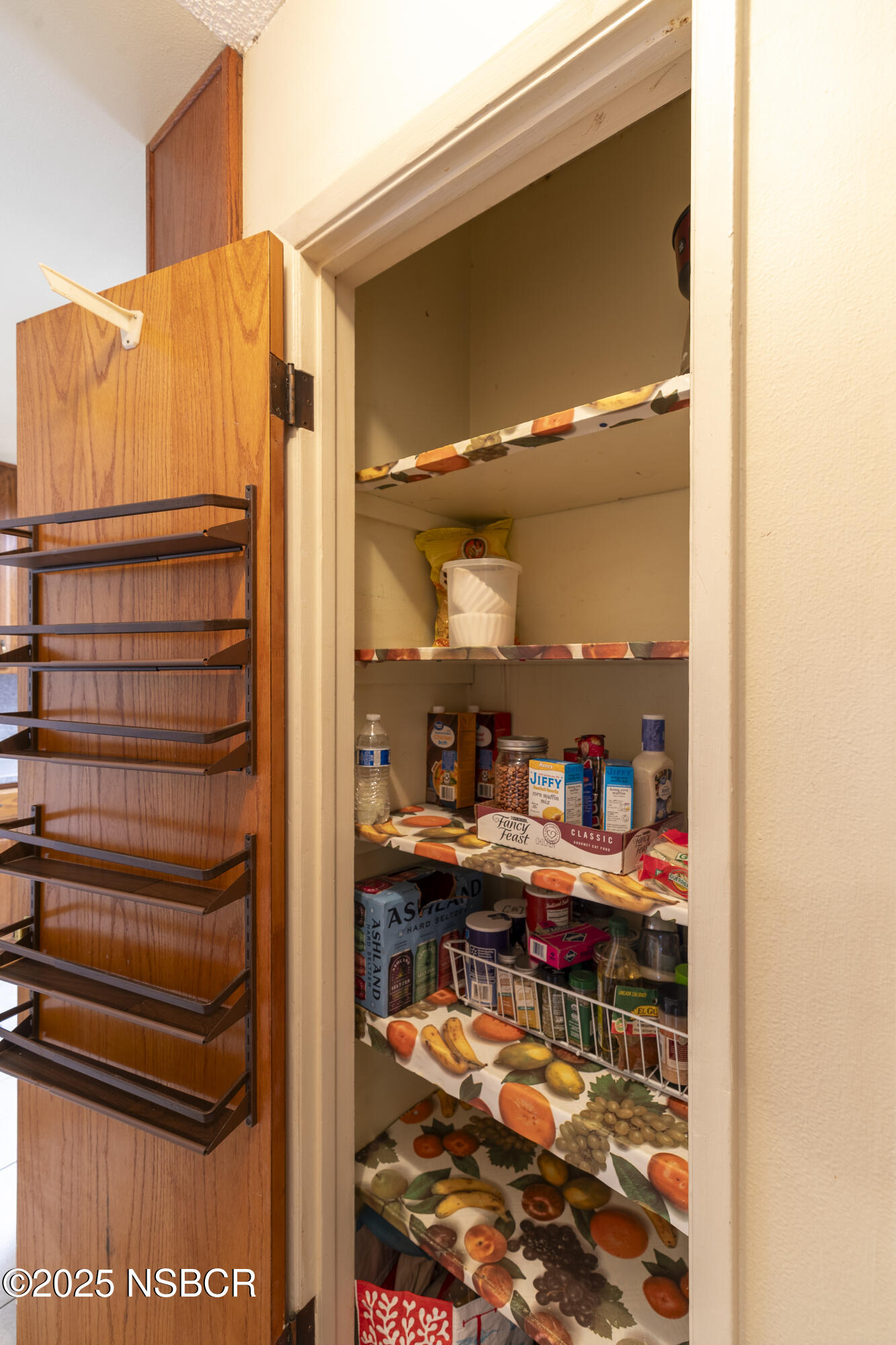 3361 Via Elba Lompoc, CA 93436 - Photo 12 of 40 a view of living room with furniture