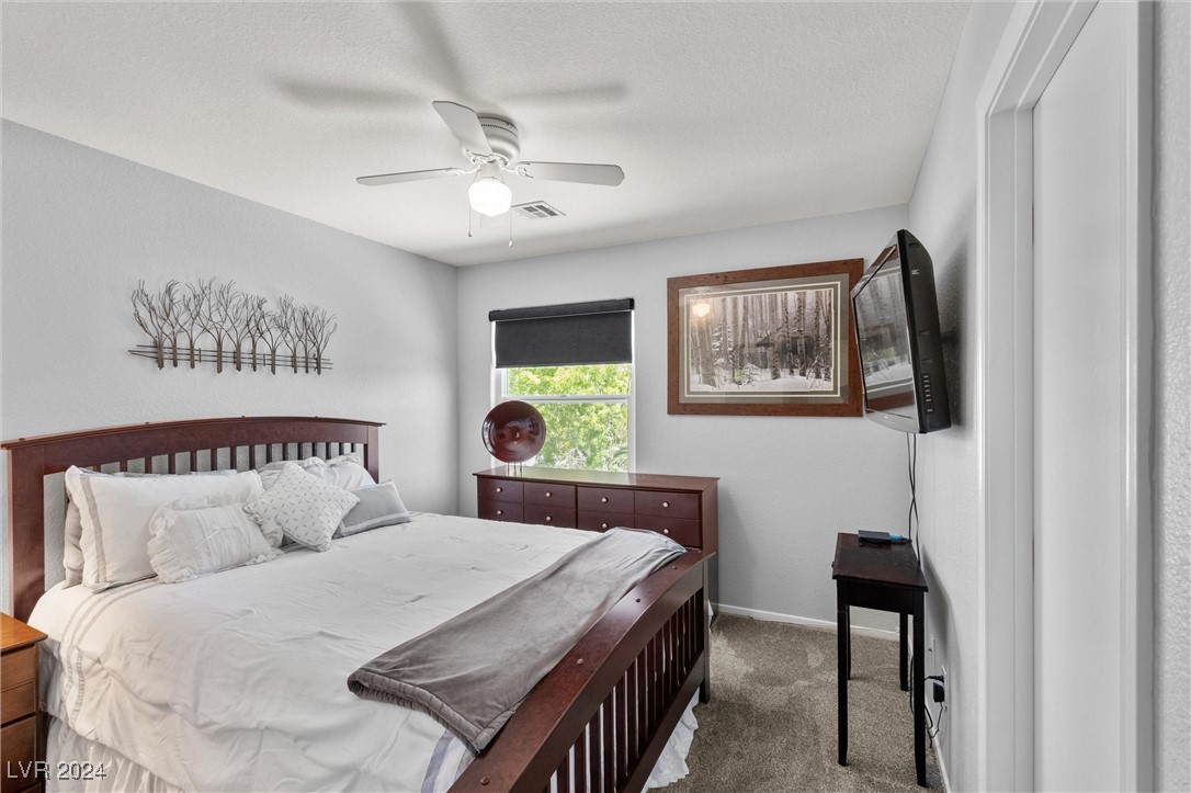 732 Beechwheat Way Henderson, NV 89015 - Photo 15 of 38 Secondary bedroom with bathroom access
