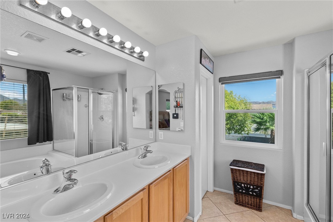 732 Beechwheat Way Henderson, NV 89015 - Photo 21 of 38 Master Bedroom Ensuite