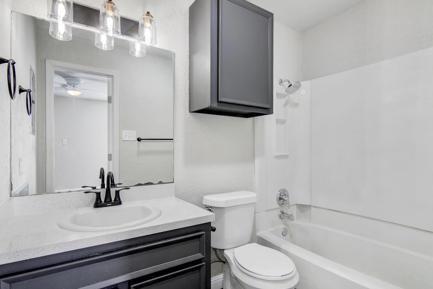 4335 Crow Road Beaumont, TX 77706 - Photo 10 of 12 Gallery Image 10
